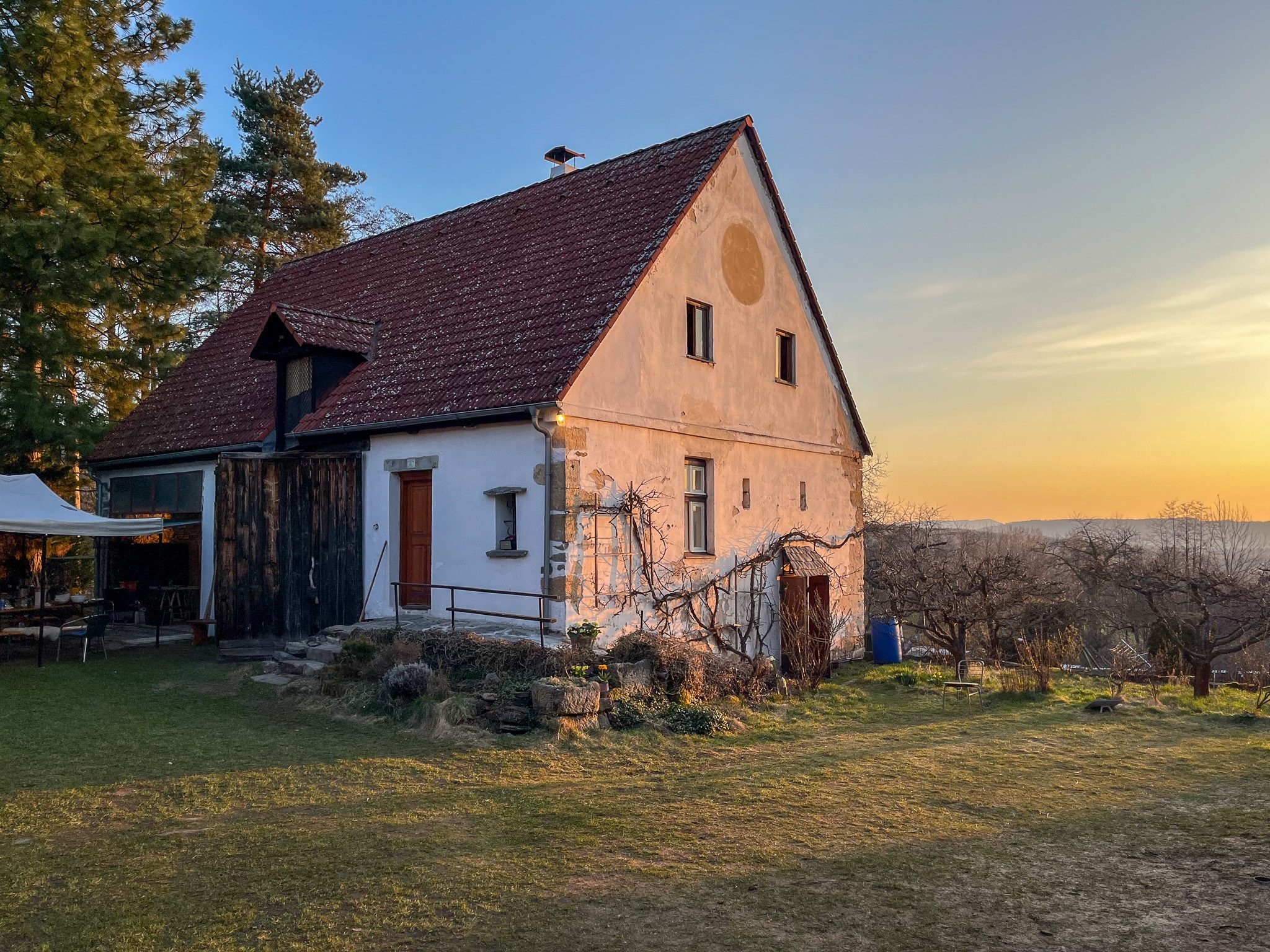 barn at sunrise